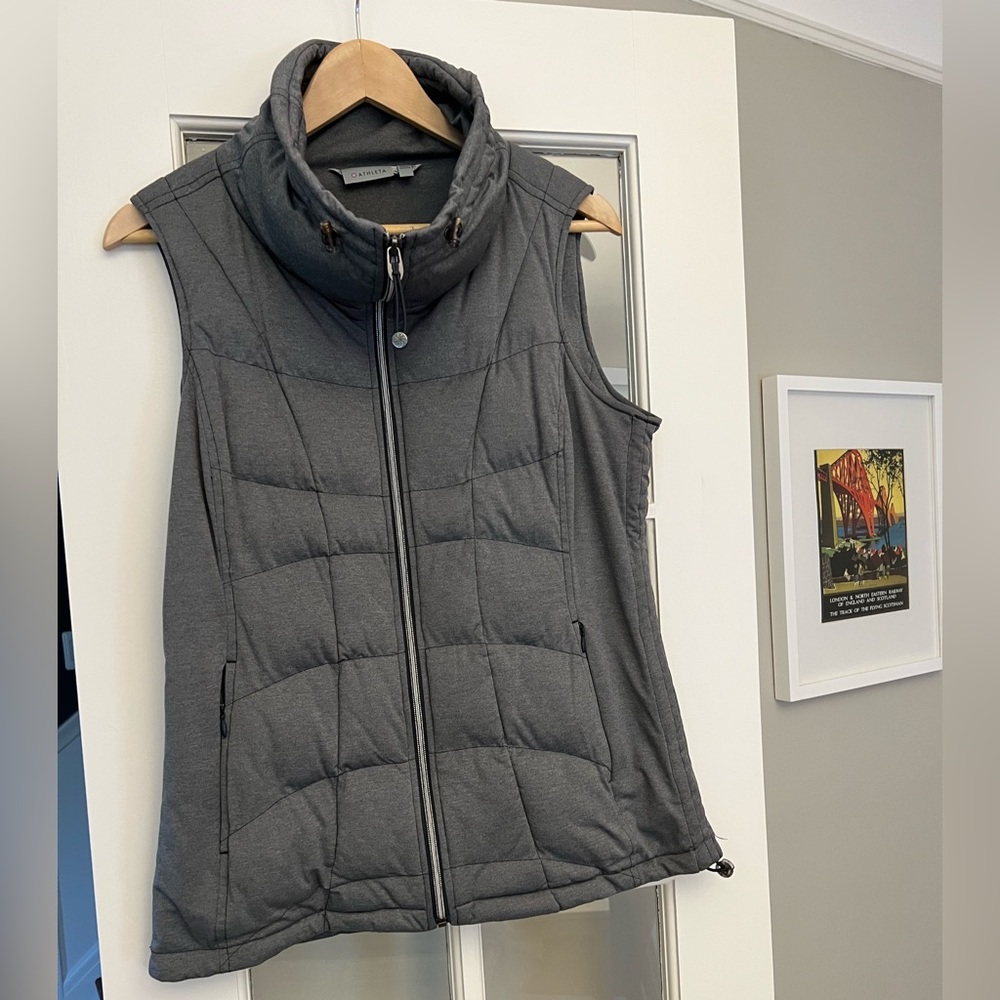 Athleta women’s quilted soft puffer vest - gray - size M